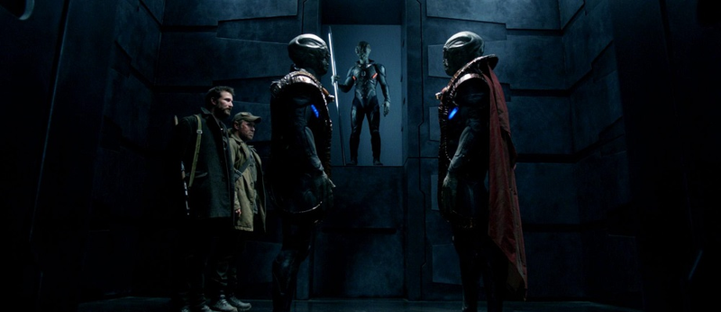 Illustration for article titled Falling Skies is a graduate seminar in why science fiction fails on TV